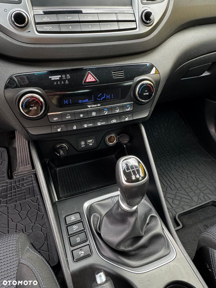 Hyundai Tucson 1.6 GDI BlueDrive GO 2WD - 10