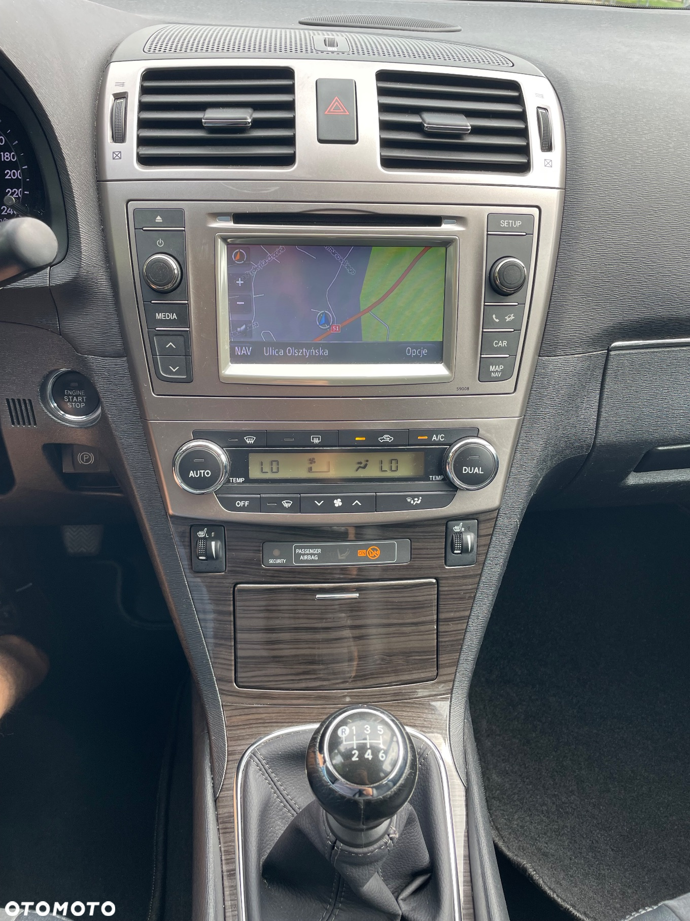 Toyota Avensis 1.8 Executive - 28
