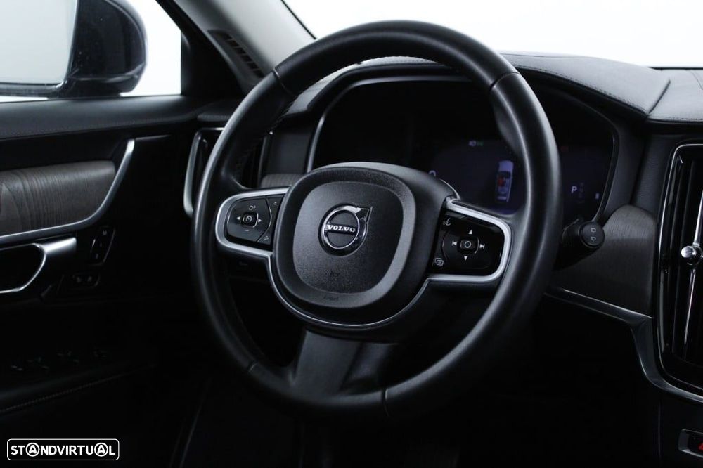 Volvo V90 - 17