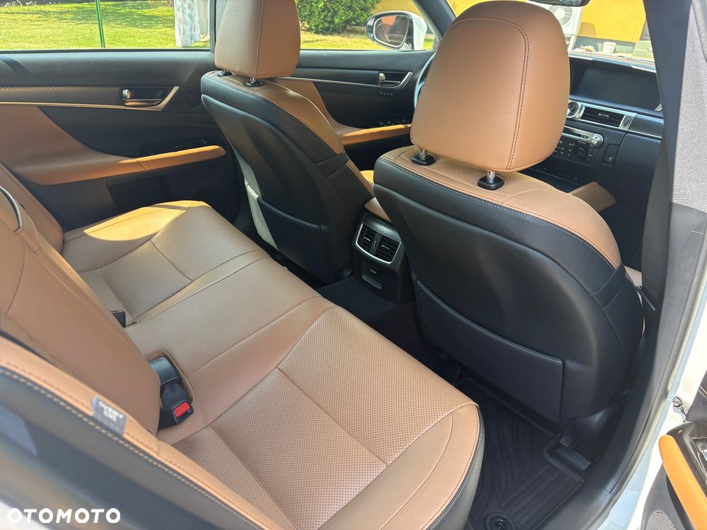 Lexus GS - 8
