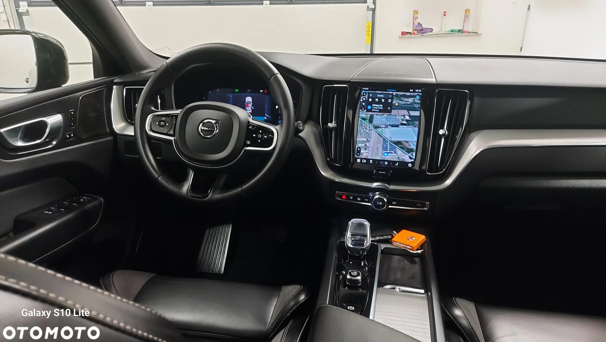 Volvo XC 60 B4 D AWD Plus Dark - 15