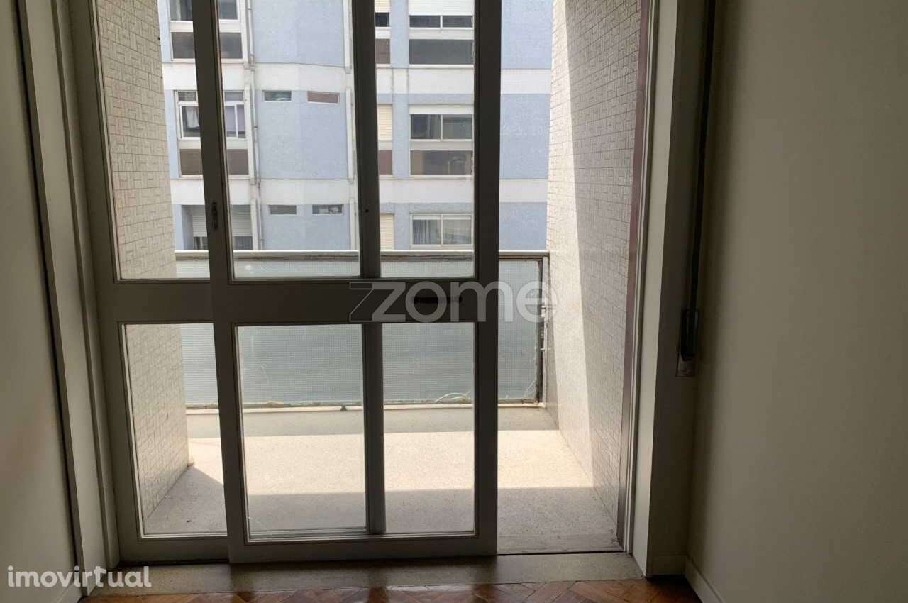 Apartamento T2 no centro do Porto - Grande imagem: 5/15