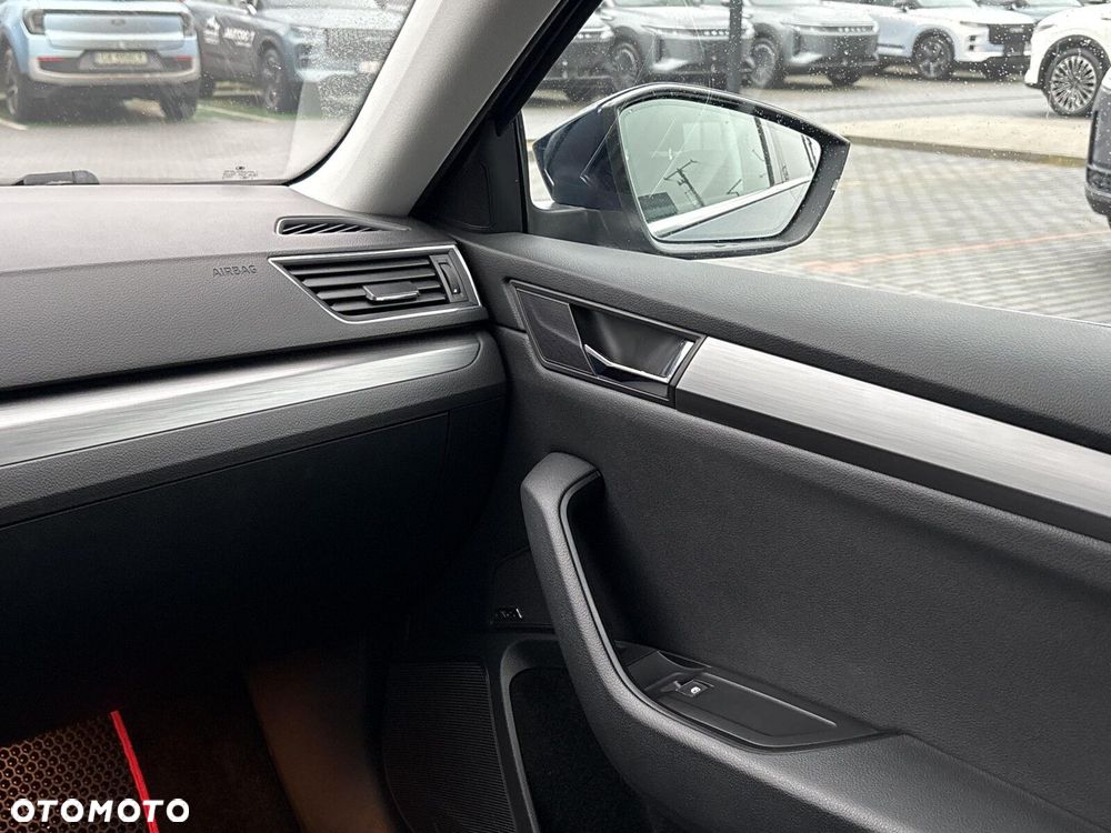 Skoda Superb 2.0 TDI SCR Style DSG - 15