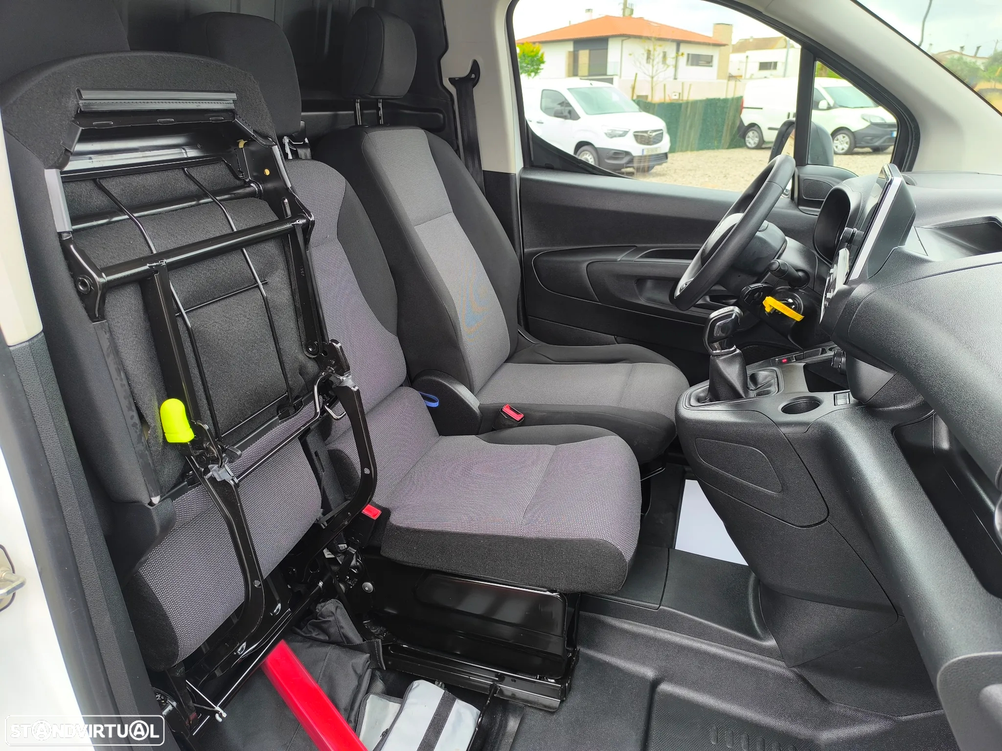 Citroën Berlingo 1.5BlueHDI XL Club Longa - 16