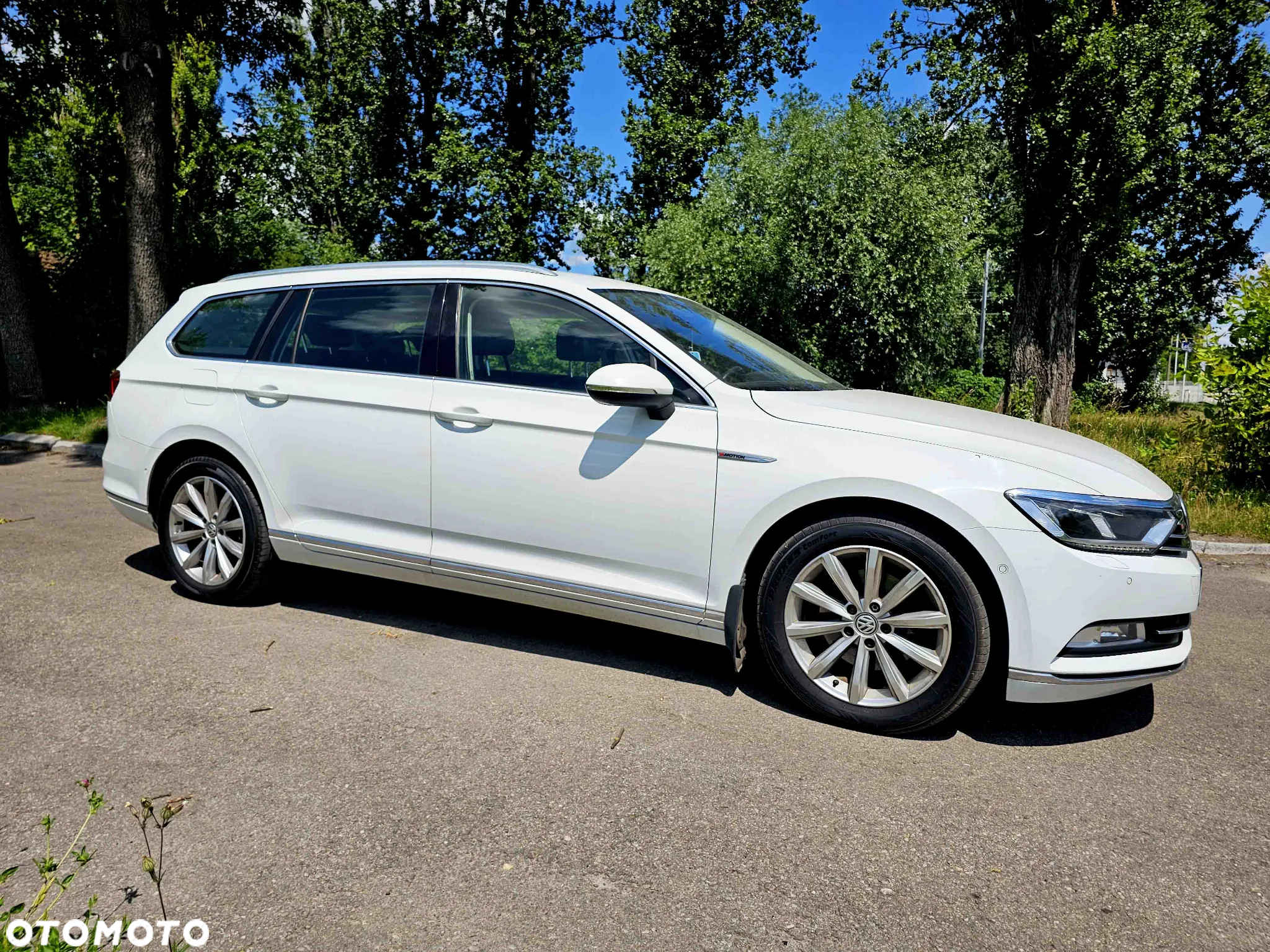 Volkswagen Passat Variant 2.0 TDI SCR 4Motion DSG Highline - 13