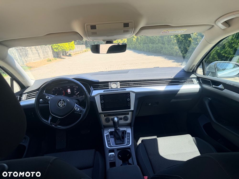 Volkswagen Passat Variant 2.0 TDI SCR DSG Comfortline - 20