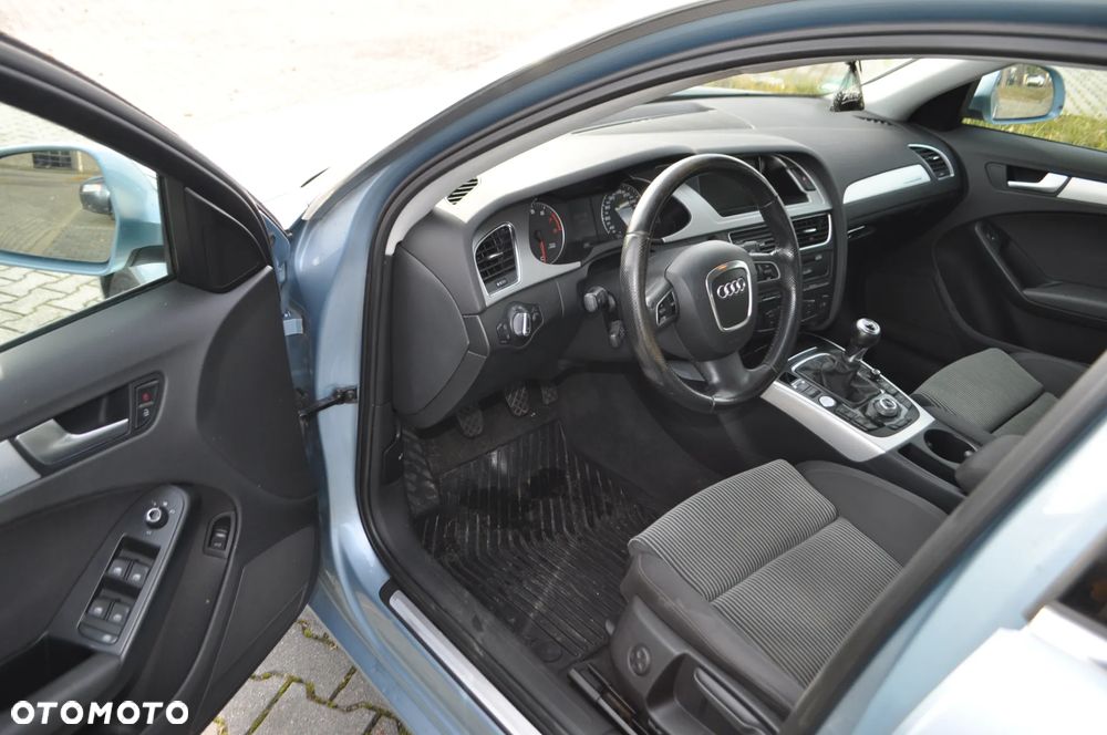 Audi A4 Limousine 3.2 FSI Quattro - 19