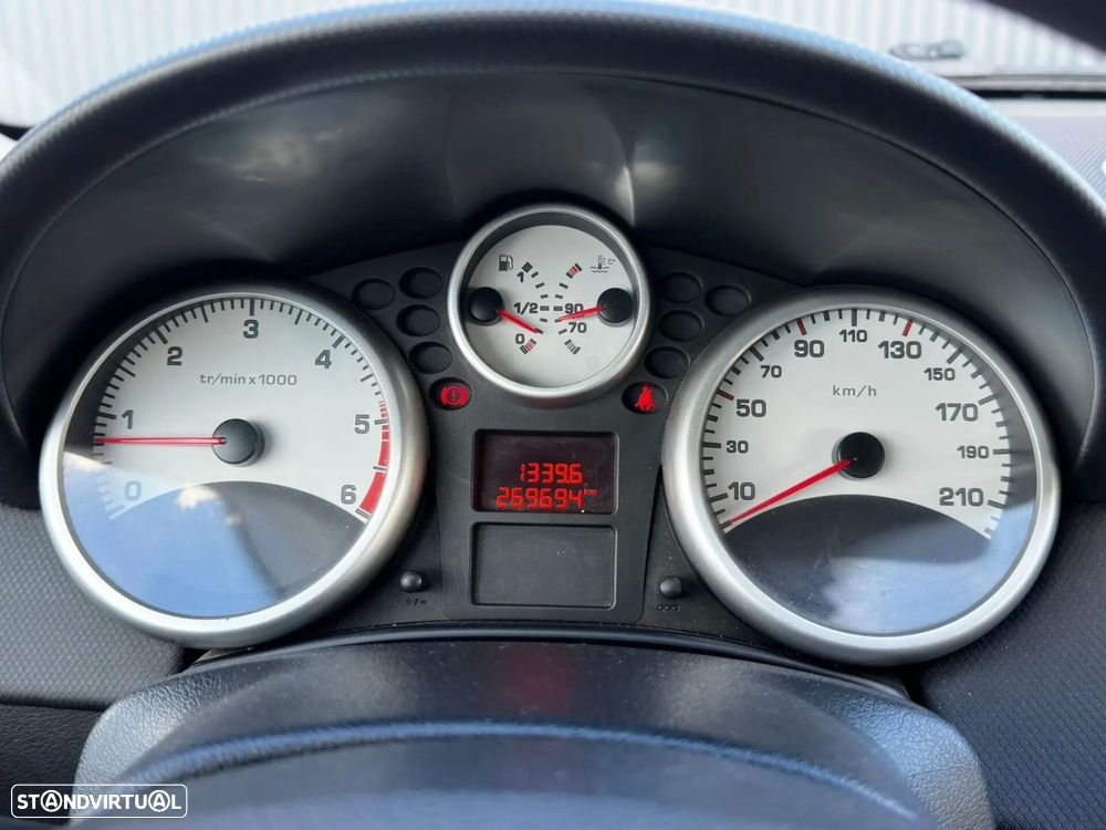 Peugeot 207 1.6 HDi Van - 12