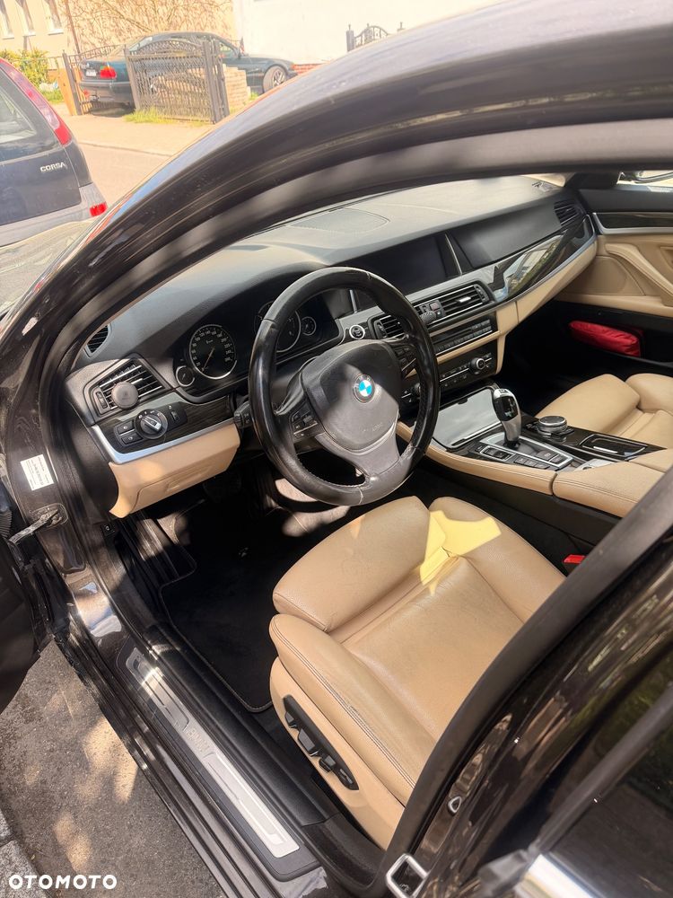 BMW Seria 5 520d xDrive Luxury Line - 6