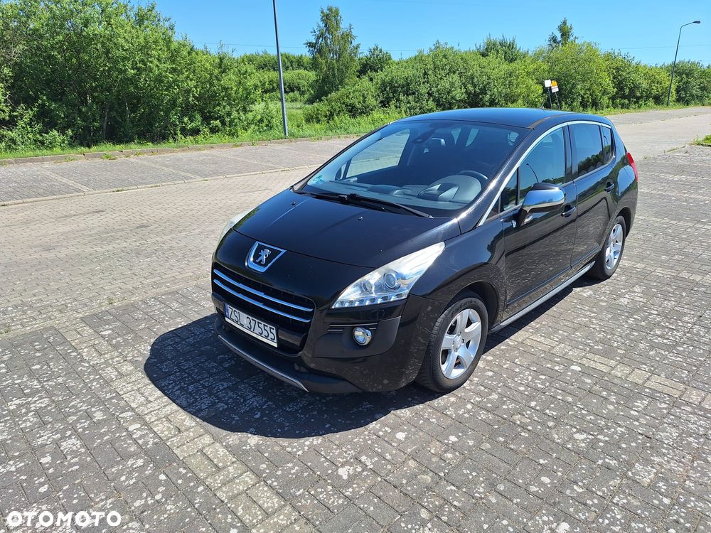 Peugeot 3008 Hybrid4 - 8