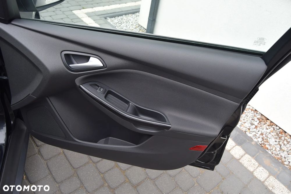 Ford Focus 1.0 EcoBoost Titanium - 20