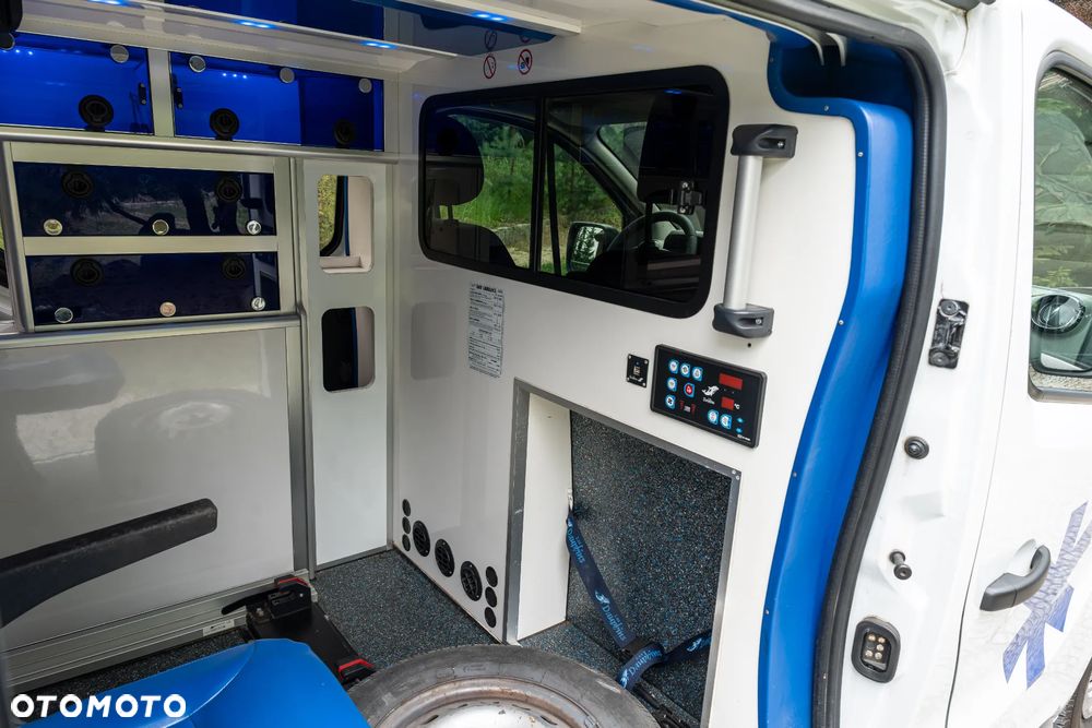 Renault Trafic - 25