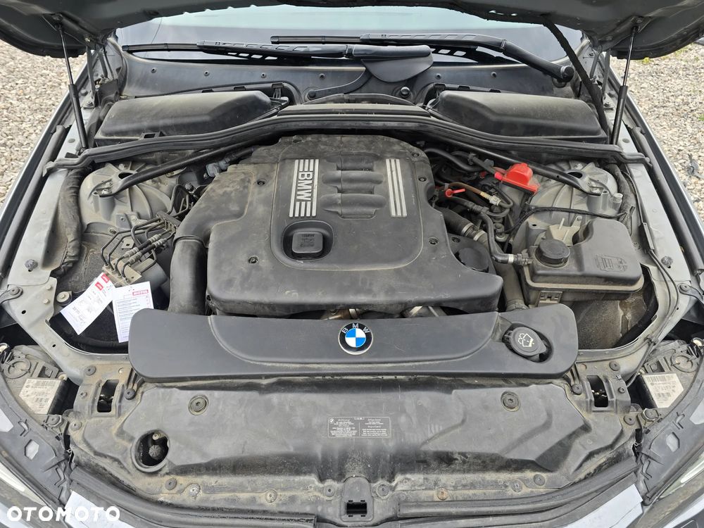 BMW Seria 5 520d Special Edition - 11