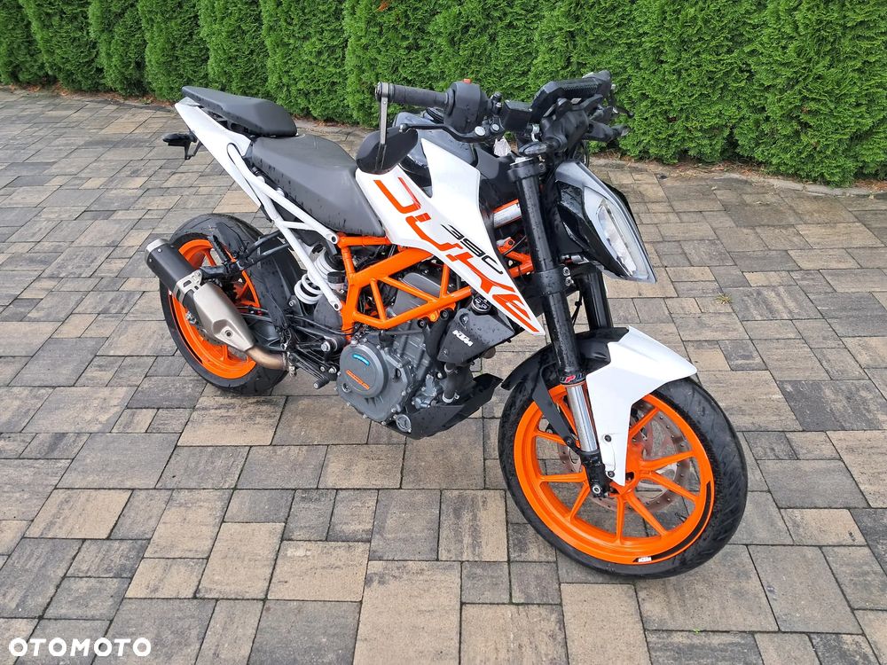 KTM Duke 390