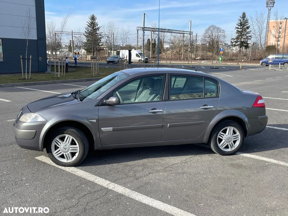 Renault Megane II 1.6 Influence - 7