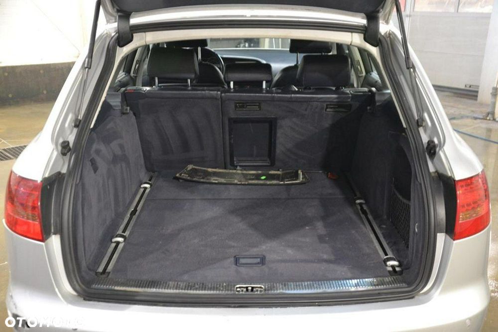 Audi A6 Avant - 27