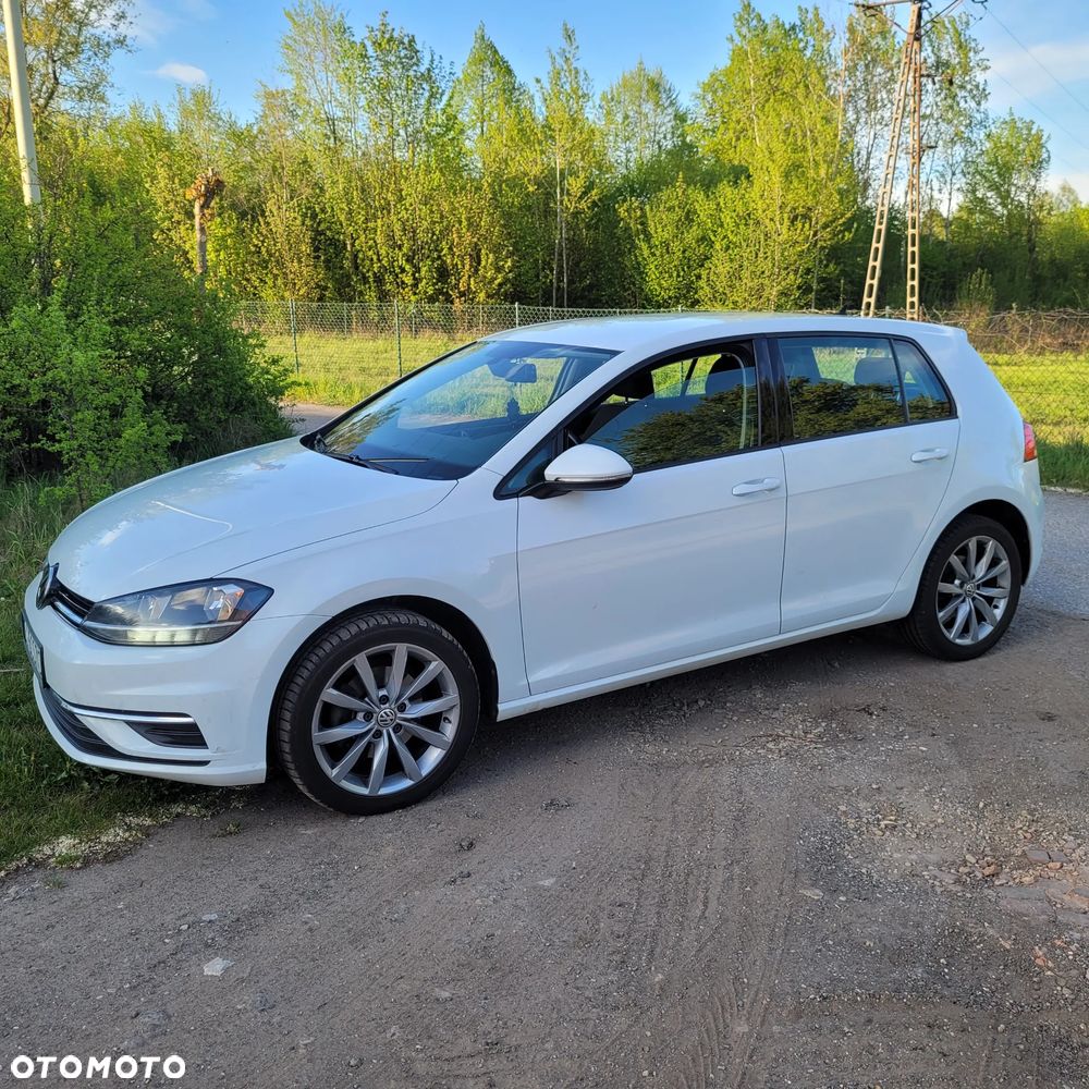 Volkswagen Golf - 2