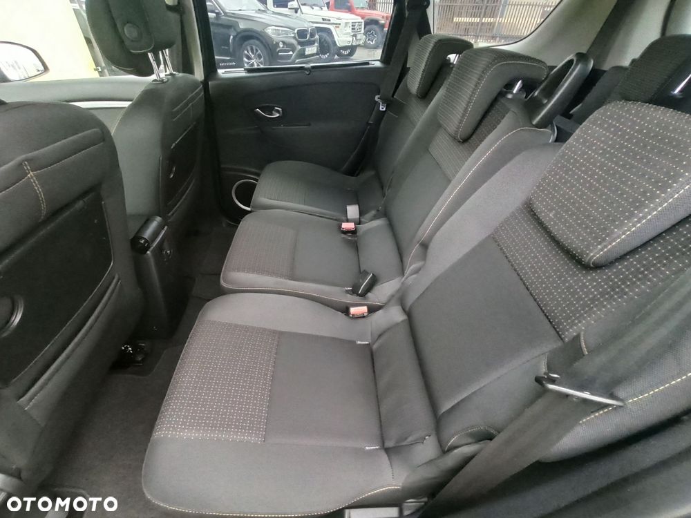 Renault Grand Scenic - 8