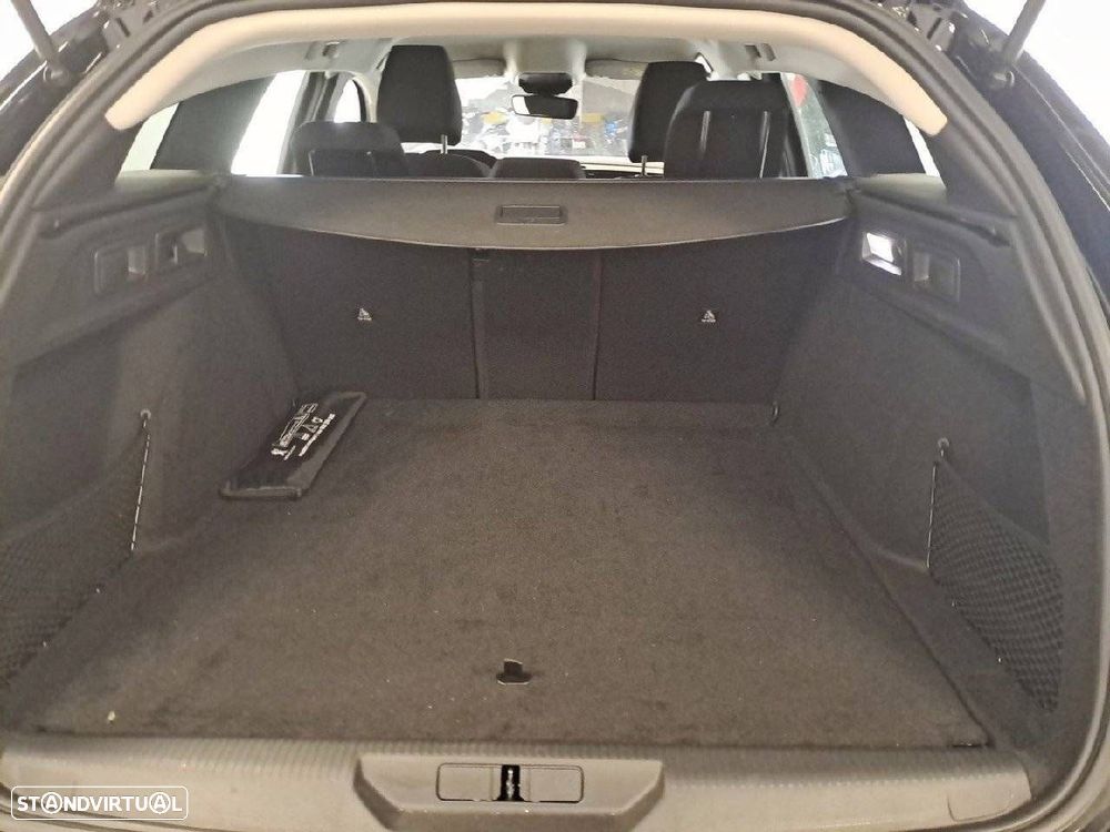 Peugeot 308 1.2 Hybrid Style e-DCS6 - 6