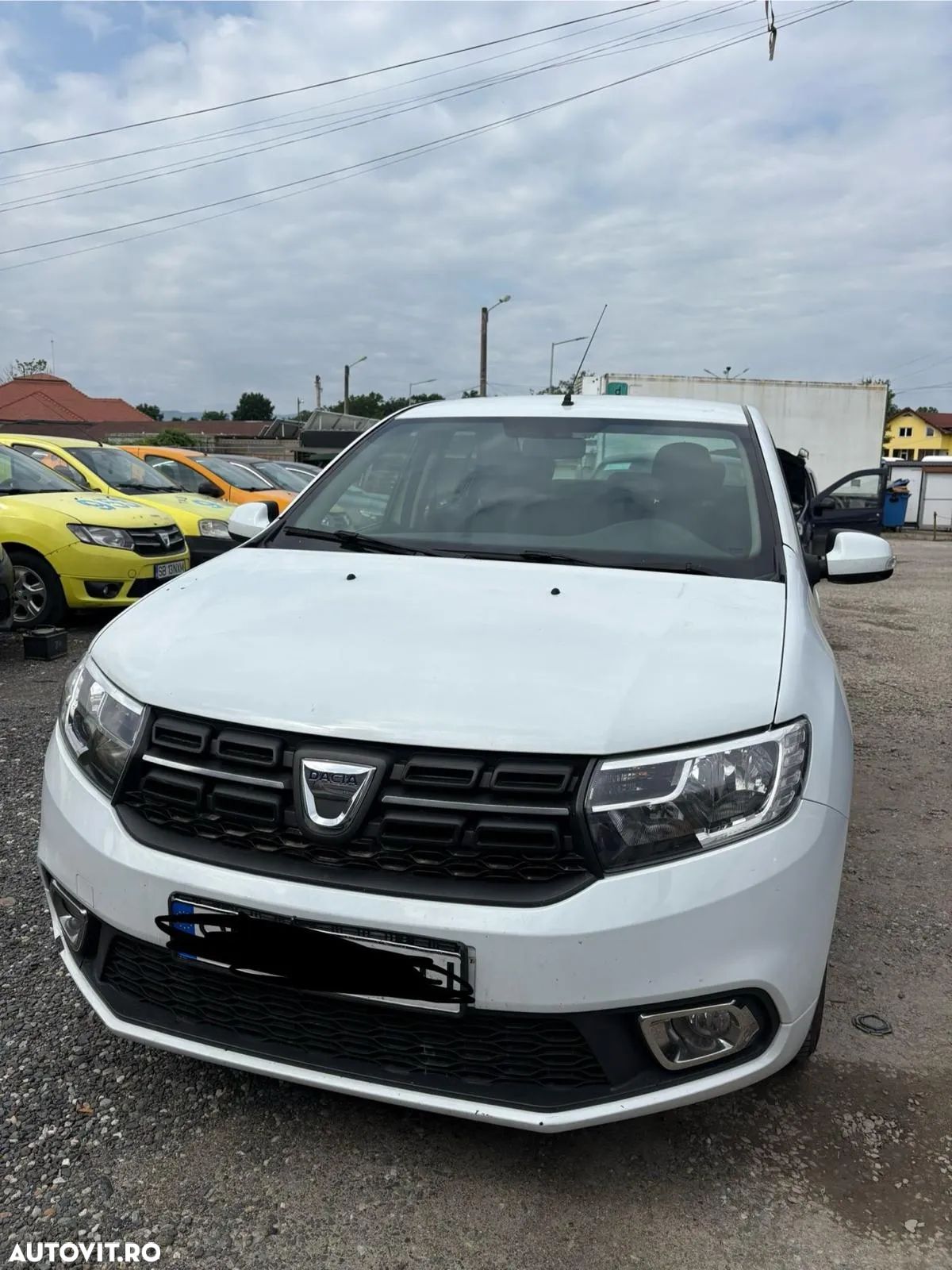 Dacia Logan 1.0 SCe SL PLUS - 1