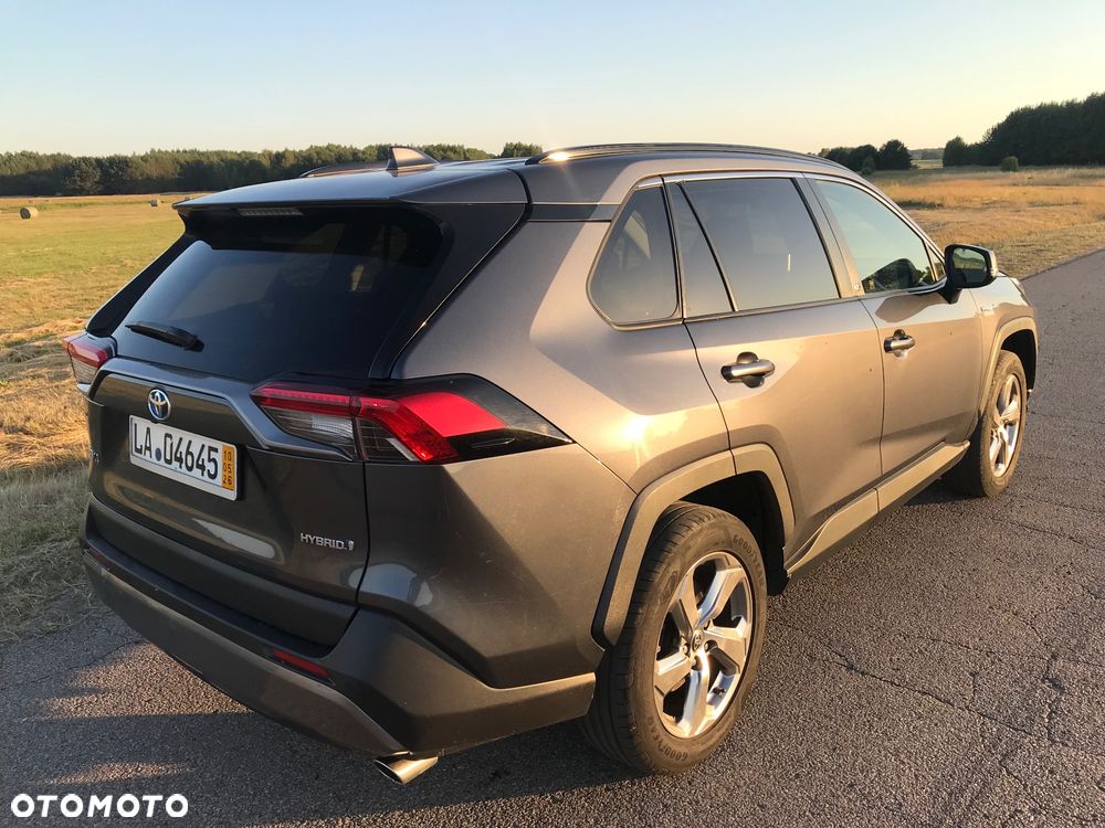 Toyota RAV4 - 6