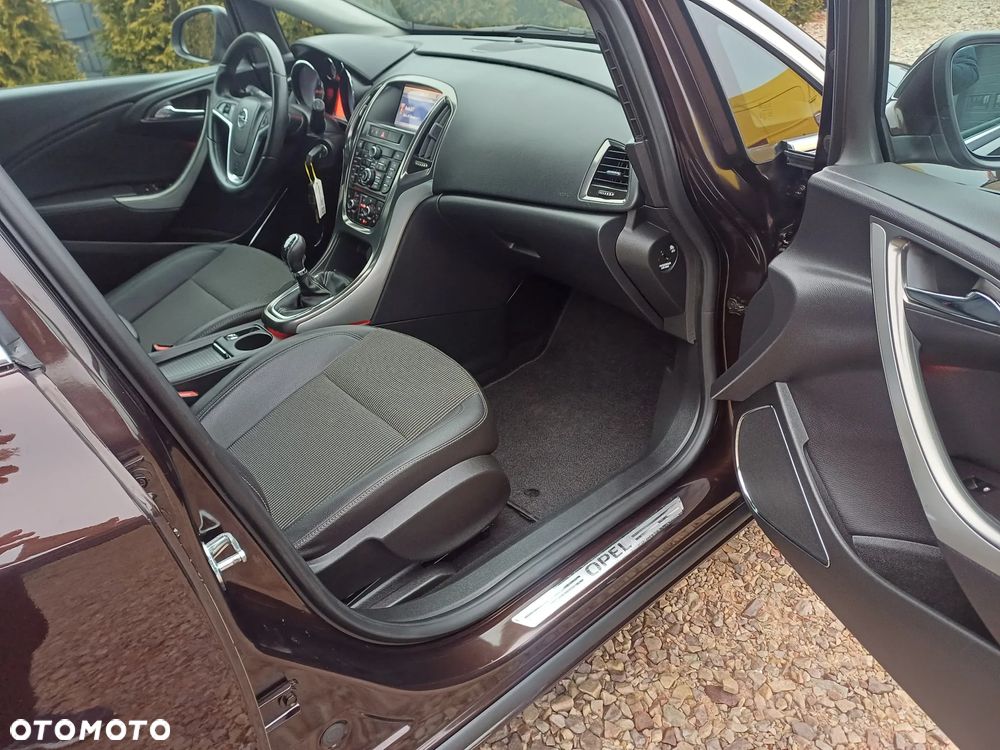 Opel Astra 1.4 Turbo Cosmo - 17