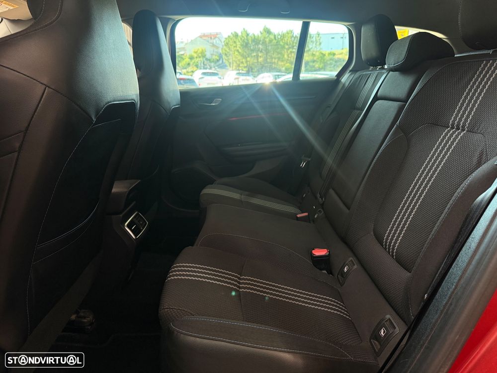 Renault Mégane Sport Tourer 1.6 dCi GT Line - 32