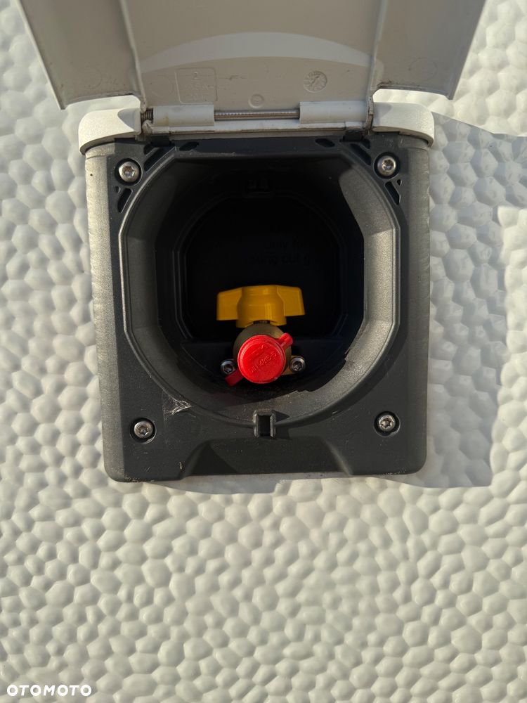 Burstner 495 TK PREMIO - 10