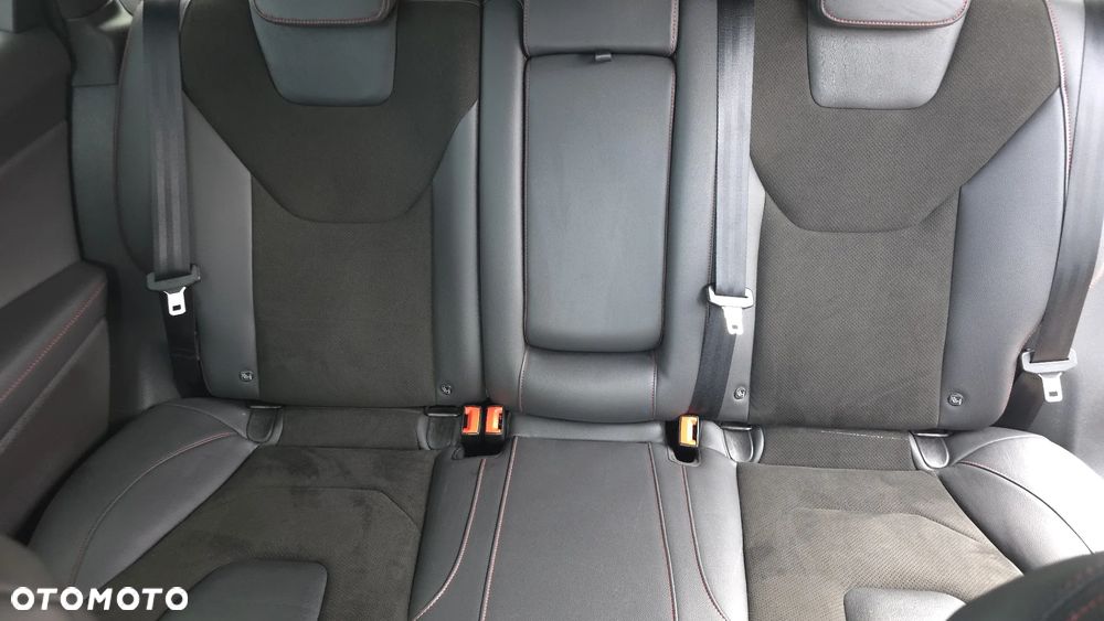 Ford Mondeo 2.0 EcoBlue ST-Line - 22