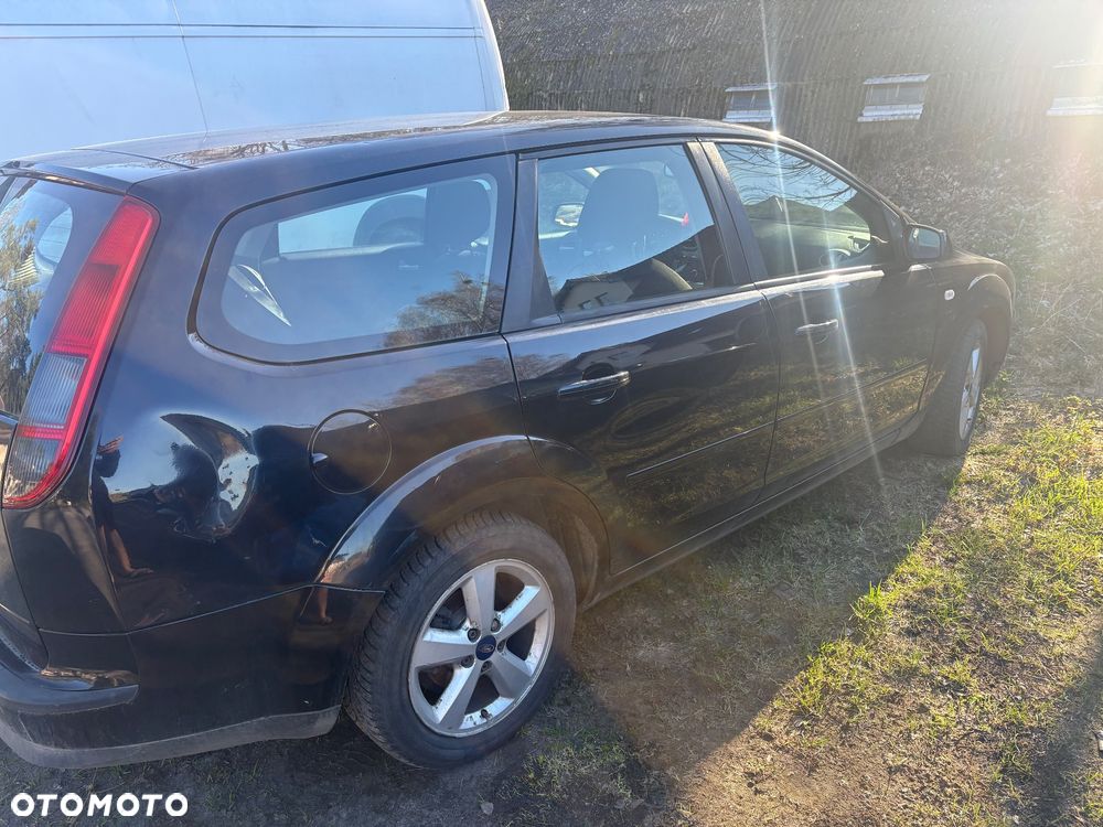 Ford Focus 1.6 TDCi Ambiente - 3