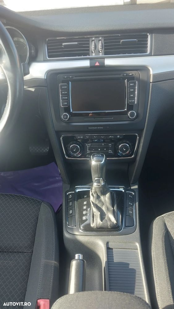 Skoda Superb 2.0 TDI Ambition - 11