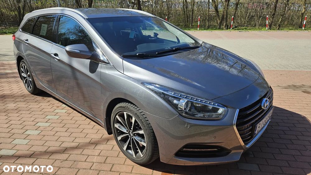 Hyundai i40 Kombi blue 1.7 CRDi DCT Trend - 1