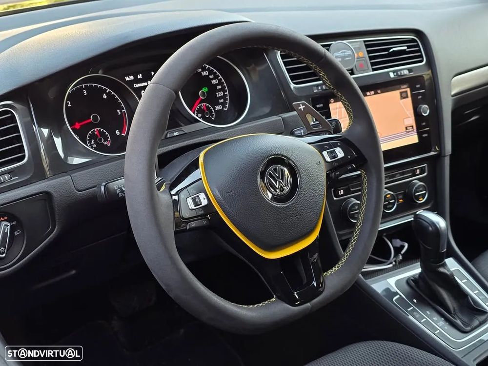 VW Golf Variant 2.0 TDi R-Line DSG - 8