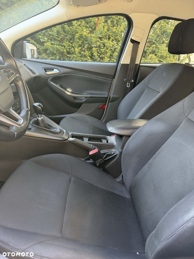 Ford Focus 1.5 TDCi Trend - 13