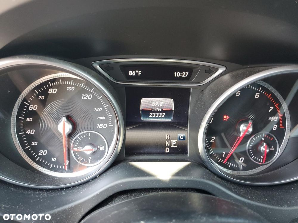 Mercedes-Benz CLA 250 4Matic 7G-DCT - 11
