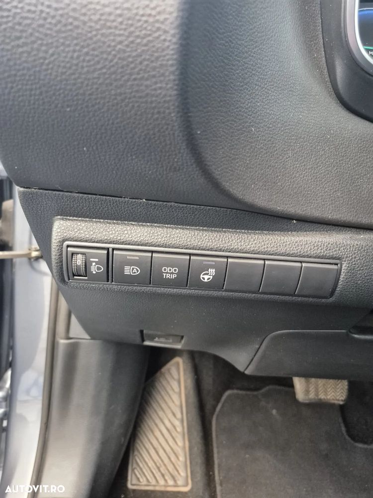 Toyota Corolla Sedan 1.5 TNGA CVT Business - 11