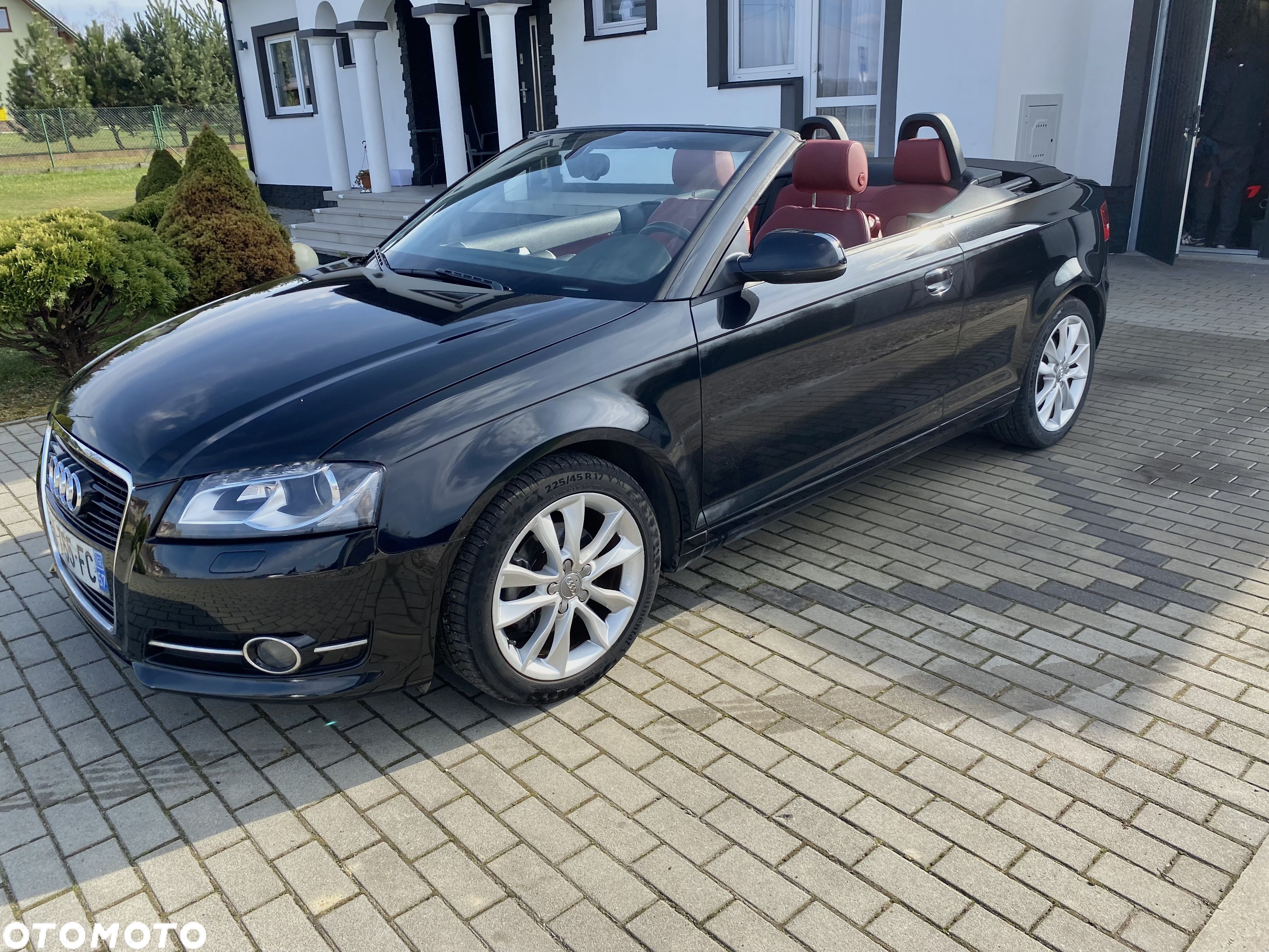 Audi A3 Cabriolet 2.0 TDI DPF Attraction - 1