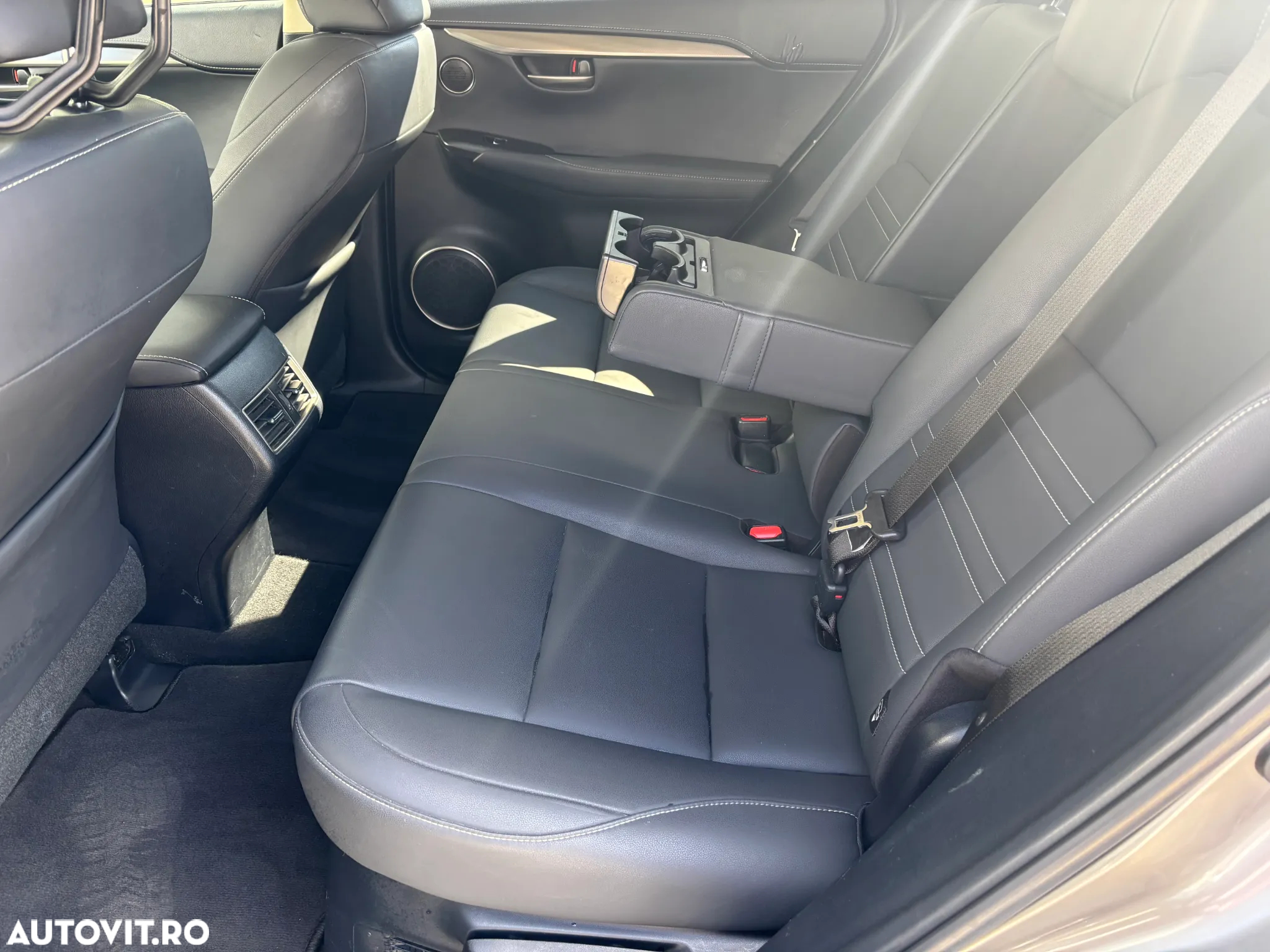 Lexus Seria NX 300h - 7