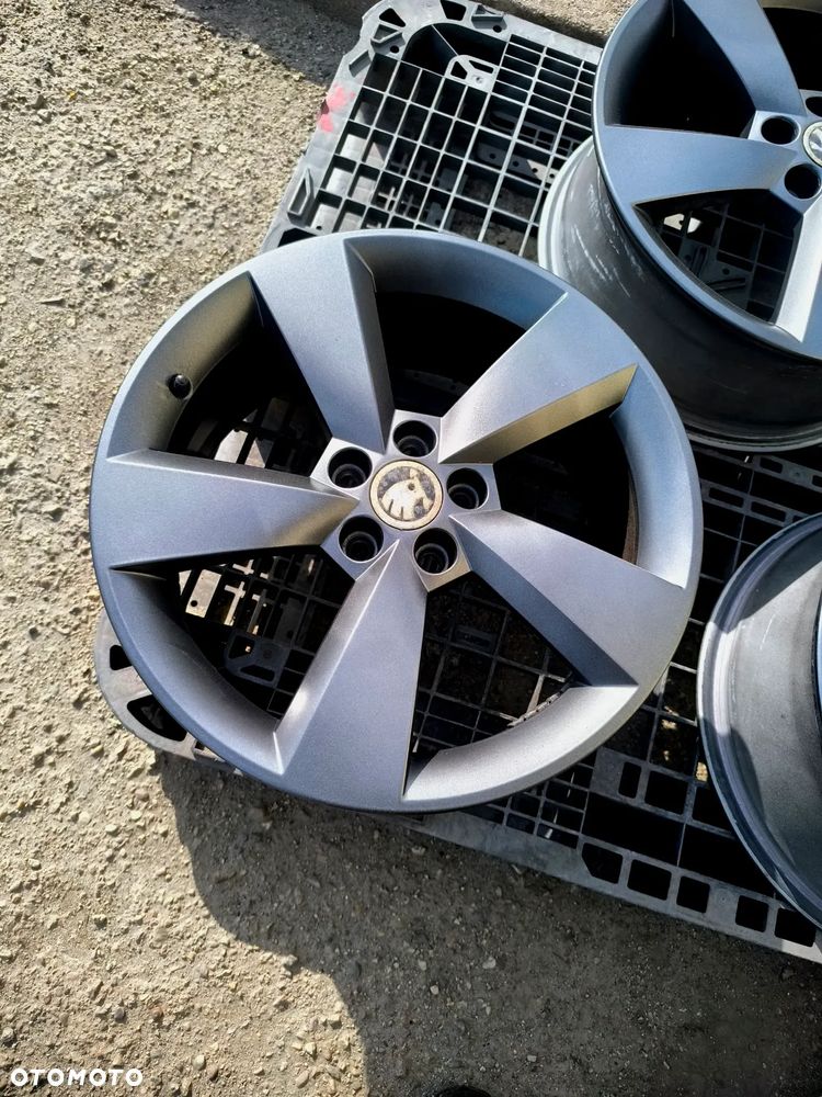 5x100 Alufelgi 5JA Felgi Aluminiowe 17 Koła SKODA RAPID PRAKTIK FABIA VRS OCTAVIA I ROOMSTER SCALA Legnica ALU-RAD SEAT VW AUDI Grafitowe - 5