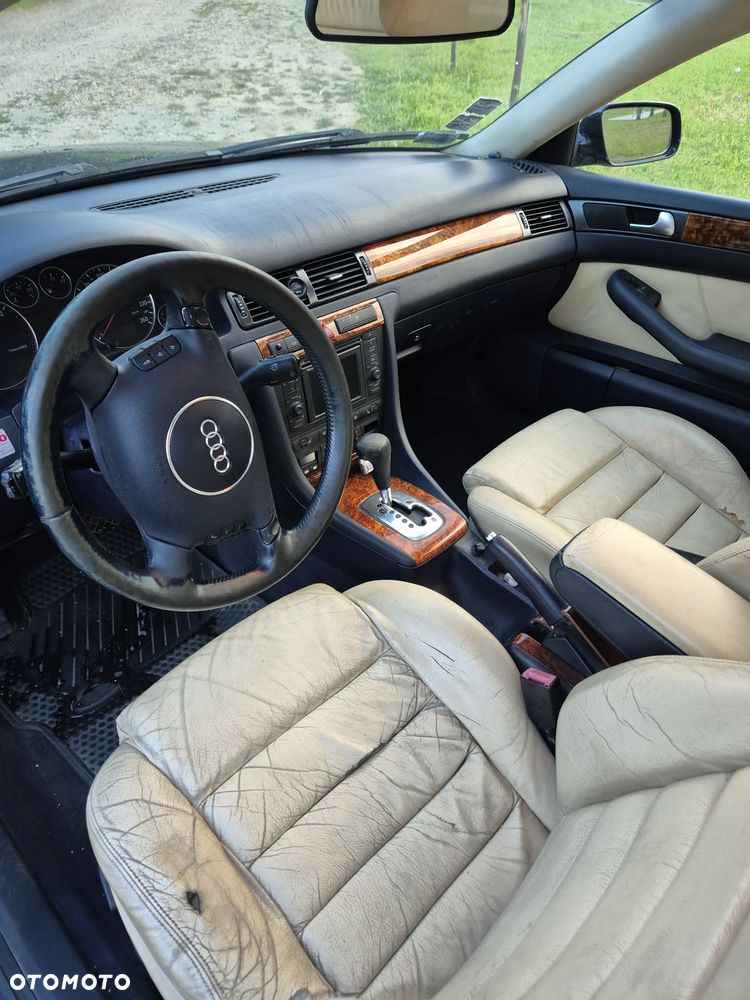 Audi A6 Limousine 2.5 TDI Quattro Tiptr - 6