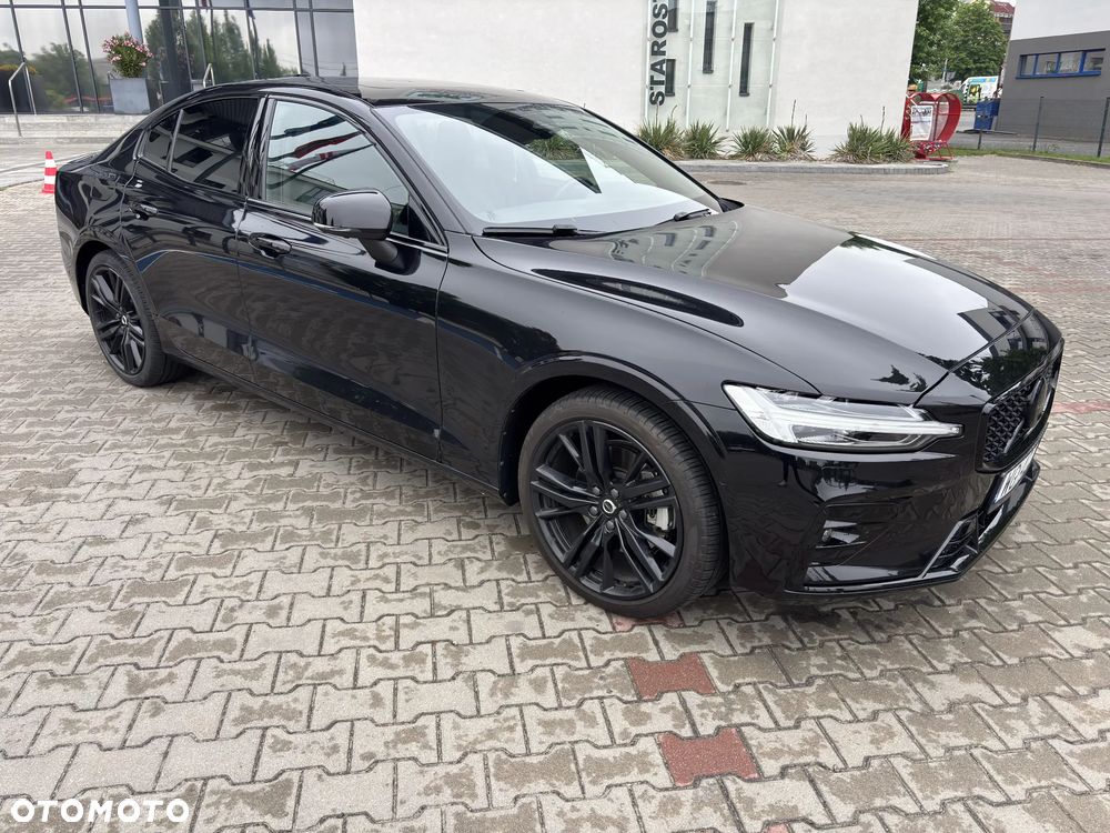 Volvo S60 B5 B Ultimate Dark - 11