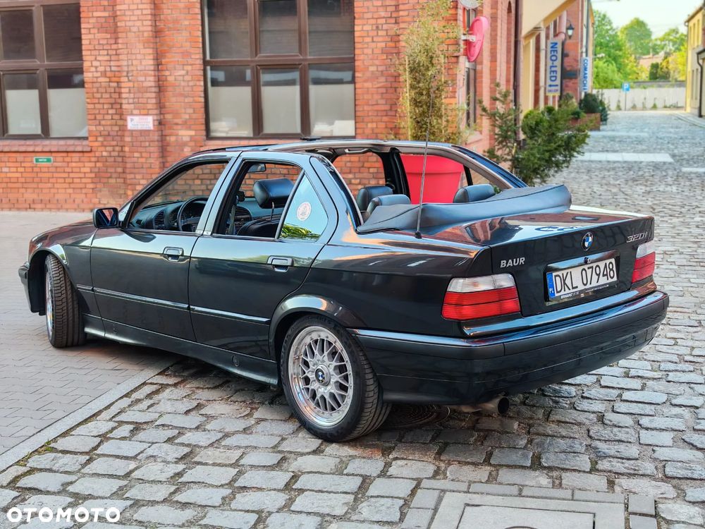 BMW Seria 3 320i - 36