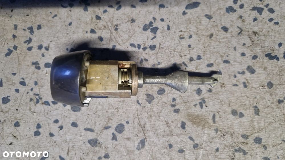 BMW 1 E81 E82 E87 WKŁADKA ZAMKA LEWA +KLUCZYK - 1