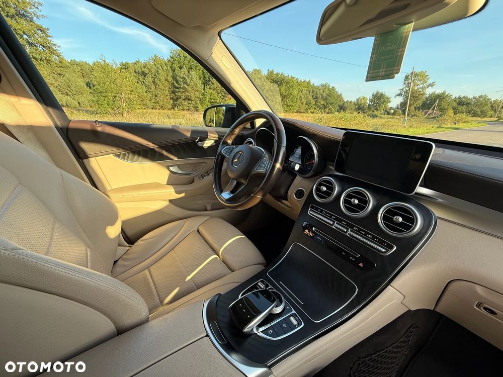 Mercedes-Benz GLC - 17