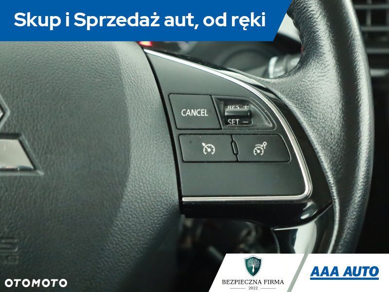 Mitsubishi Outlander - 14