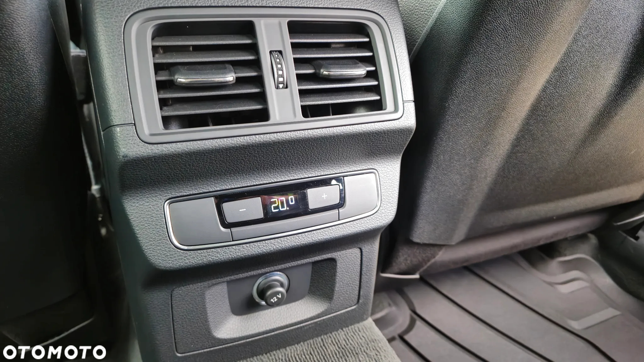 Audi Q5 55 TFSIe quattro S tronic S line - 30