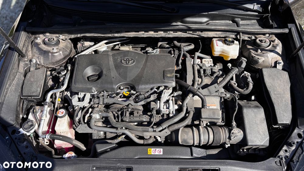 Toyota Camry 2.5 Hybrid Comfort CVT - 29