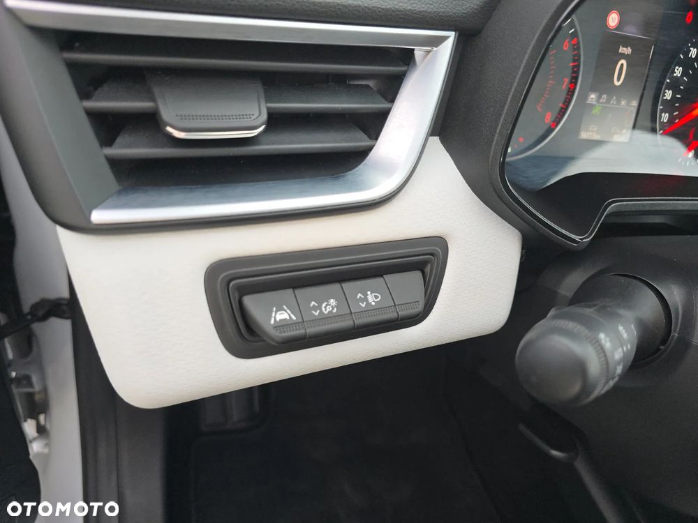 Renault Clio TCe 90 INTENS - 18