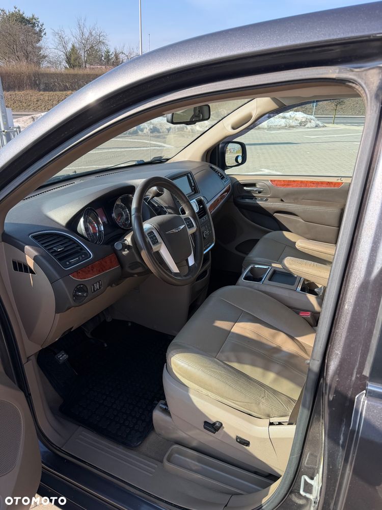 Chrysler Town & Country 3.6 Touring - 9