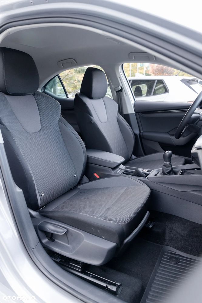 Skoda Octavia 1.5 TSI Business - 21